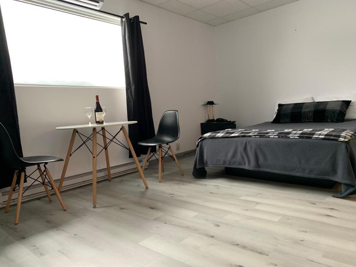 Hotel St-Alexis Saint-Raymond Buitenkant foto